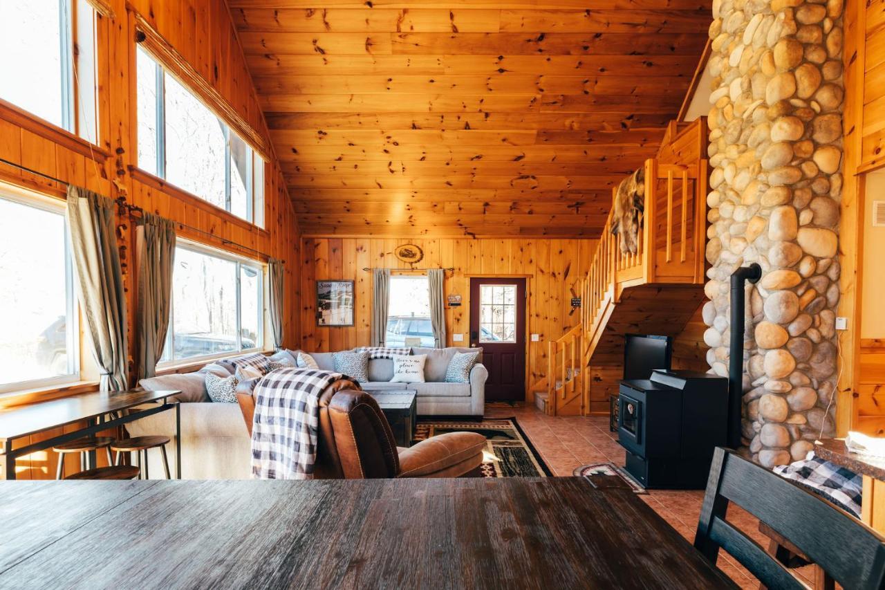 Ski Chalet W-Hot Tub, Only 3 Min To Sunday River Ski Lifts! Bethel Bagian luar foto