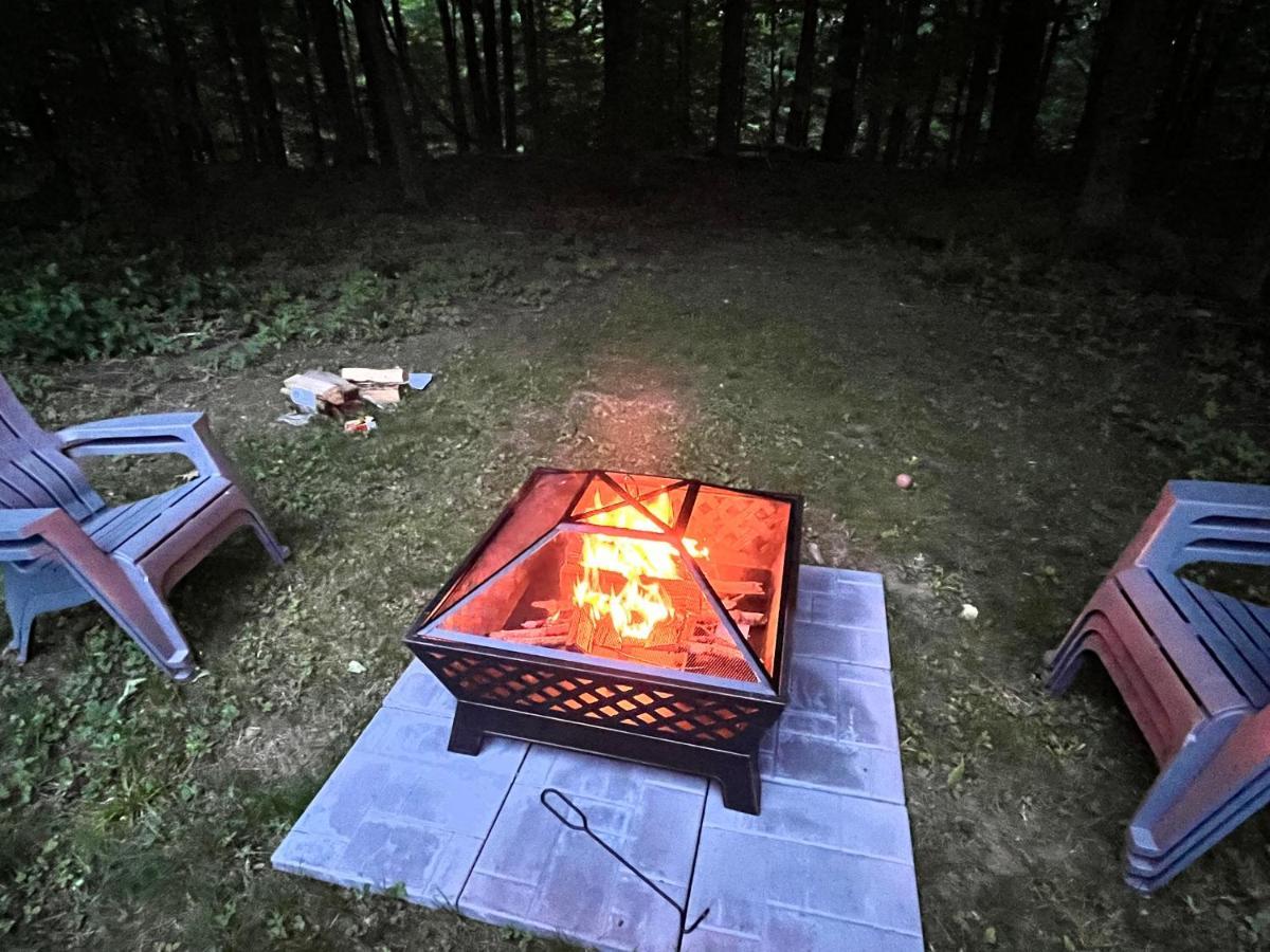 Ski Chalet W-Hot Tub, Only 3 Min To Sunday River Ski Lifts! Bethel Bagian luar foto