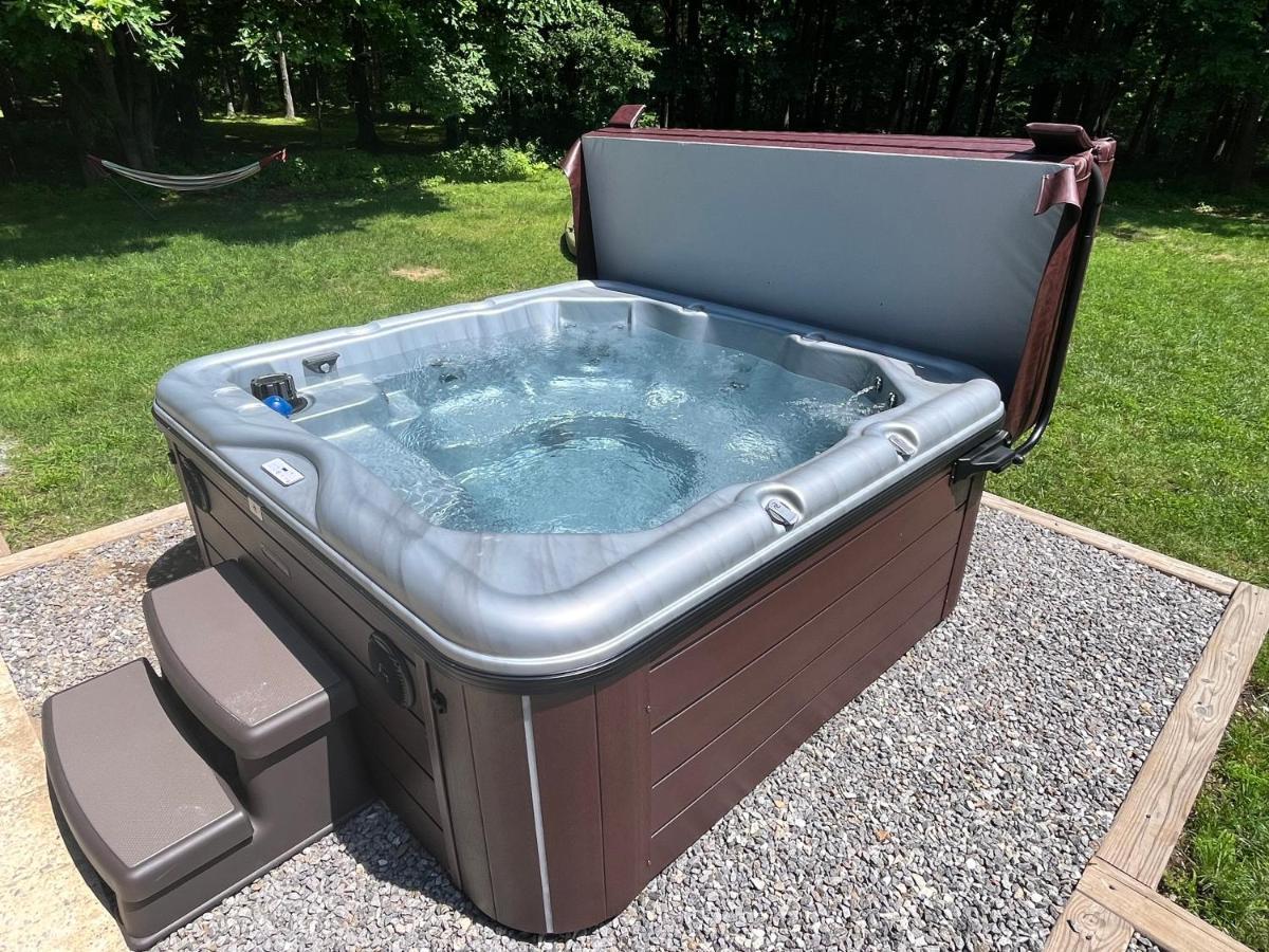 Ski Chalet W-Hot Tub, Only 3 Min To Sunday River Ski Lifts! Bethel Bagian luar foto